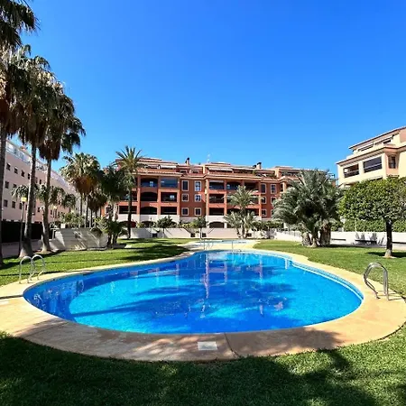 Jardines De 24 * دينايا