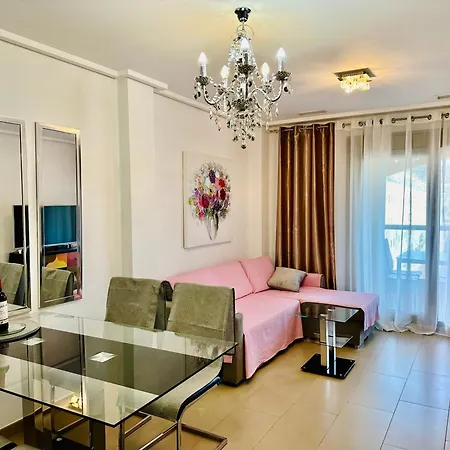 Jardines De 24 دينايا