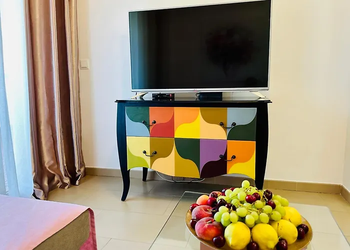 Apartament Jardines De 24 *